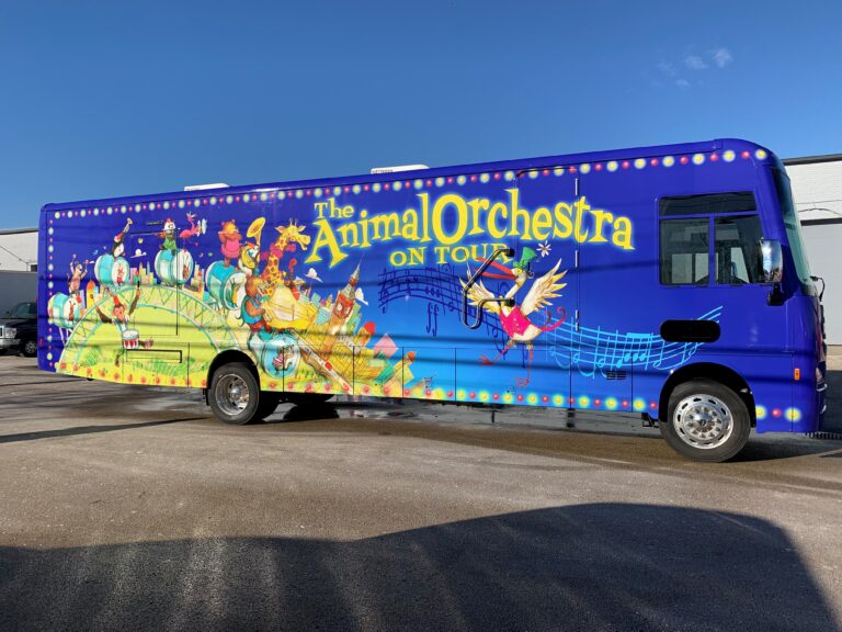 Bringing Joy to Classrooms on Wheels Images