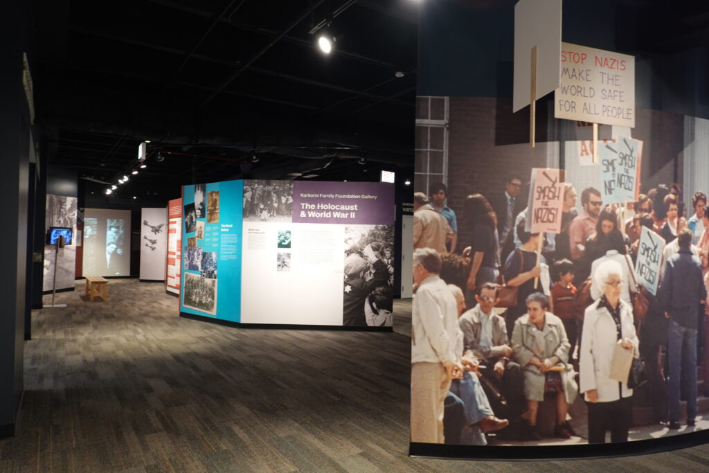 Graphic design in museum exhibitions for storytelling and education